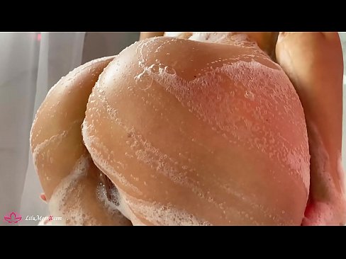❤️ Brineta masturbira macu vibratorom do intenzivnog orgazma pod tušem ️❌ Tvrdi porno kod nas ❤